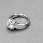 925 Sterling Silver Classic Solitaire Halo Ring