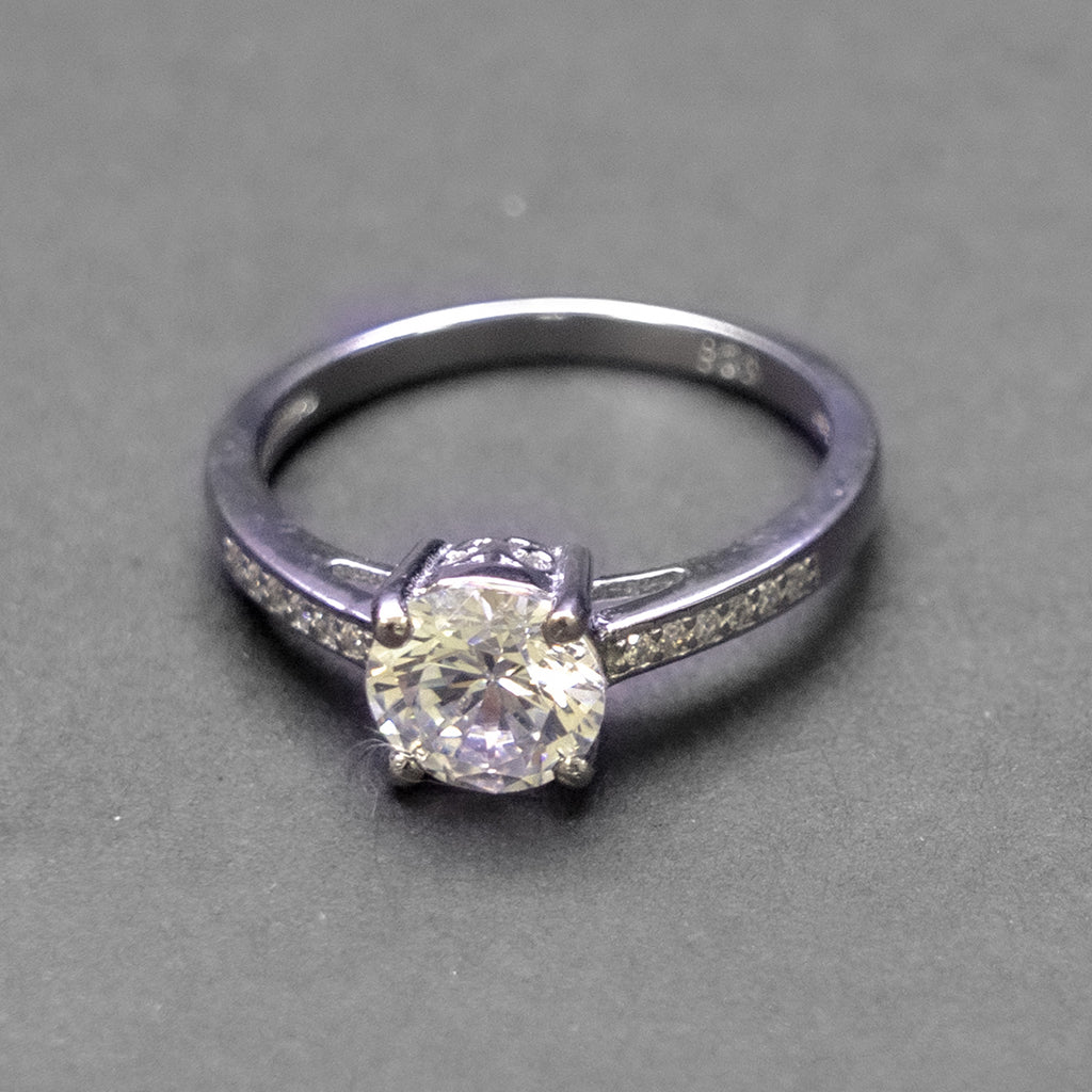 925 Sterling Silver Classic Solitaire CZ