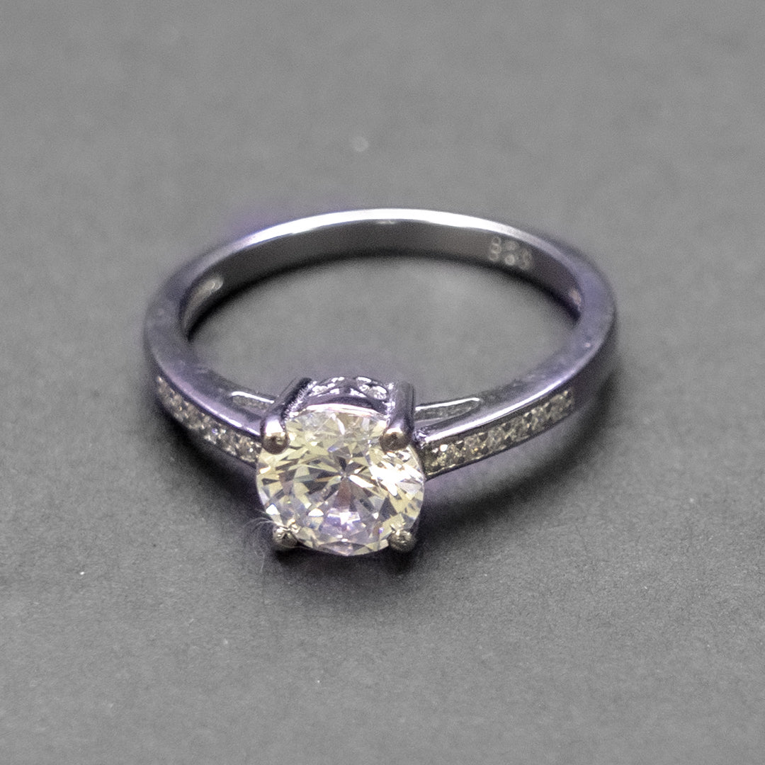 925 Sterling Silver Classic Solitaire CZ