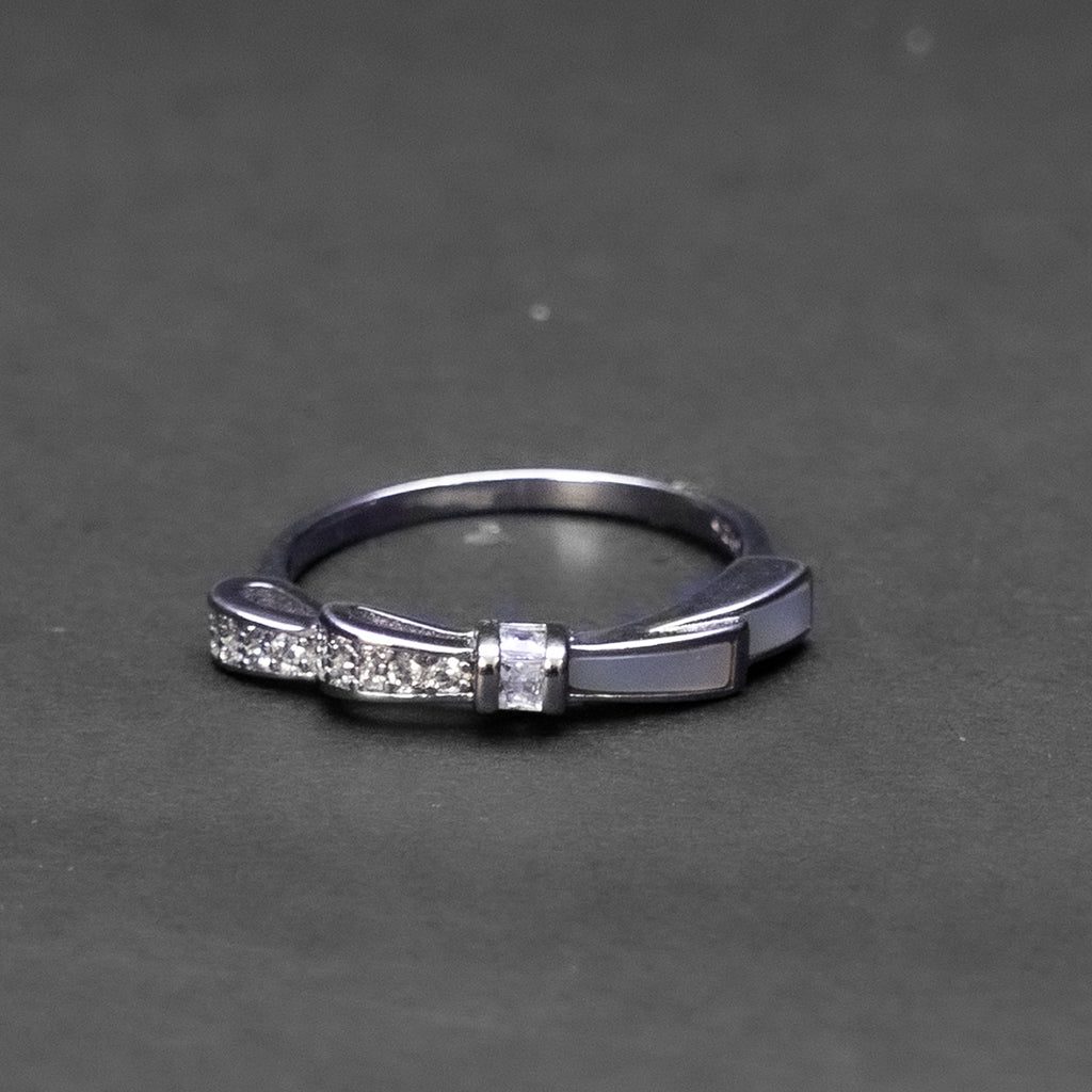 Sparkling Bow Silver Ring