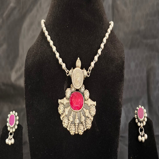Royal Heritage Red Stone Necklace Set