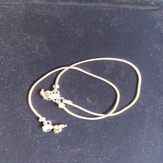 Sleek Chain Charm Silver Payal