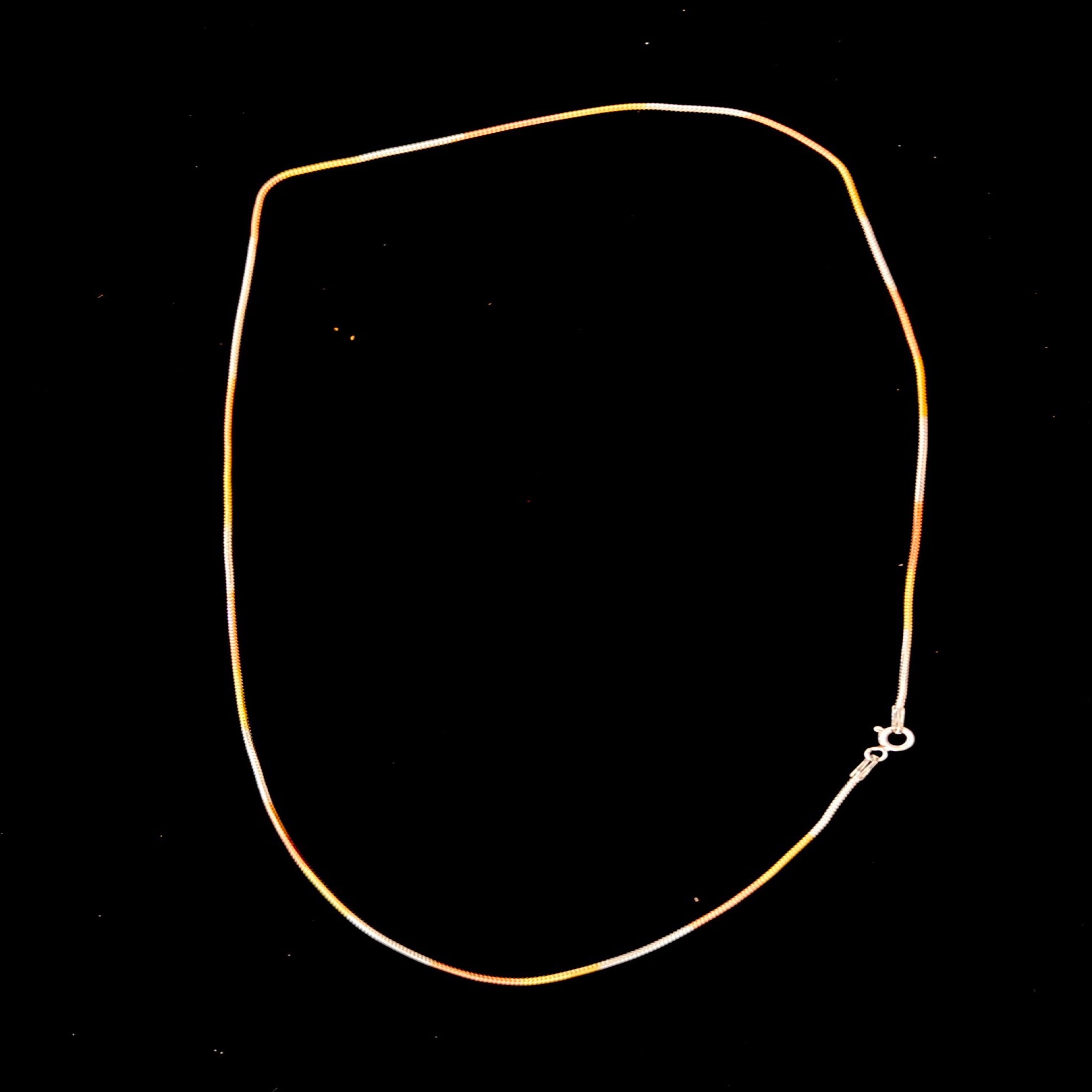 Blended Glow Sleek Chain