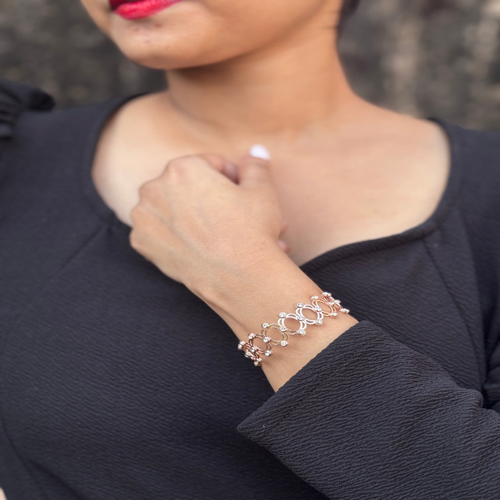 Floral Link Rose Gold-Plated Bracelet (925 Sterling Silver)