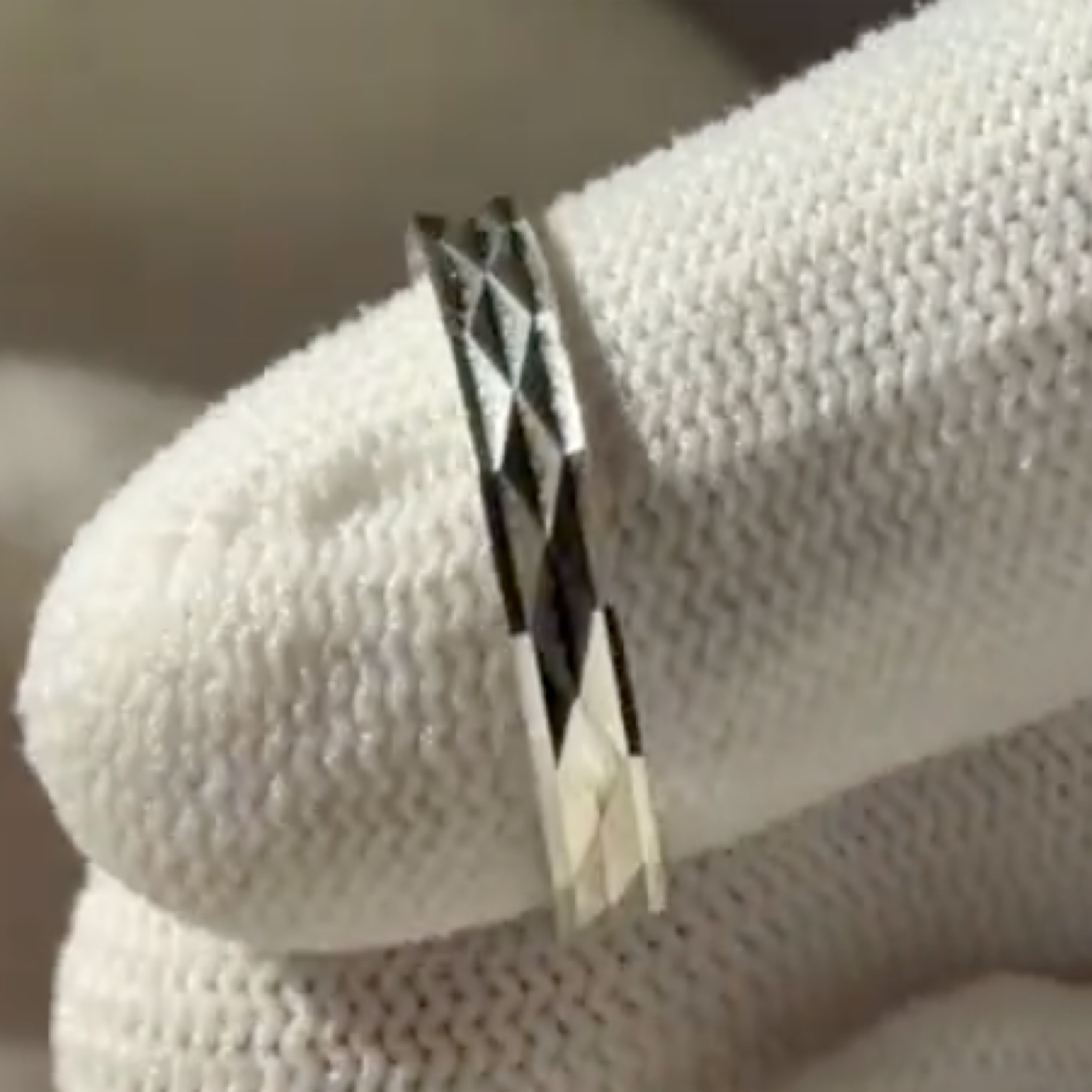 Facet Shine Band Ring