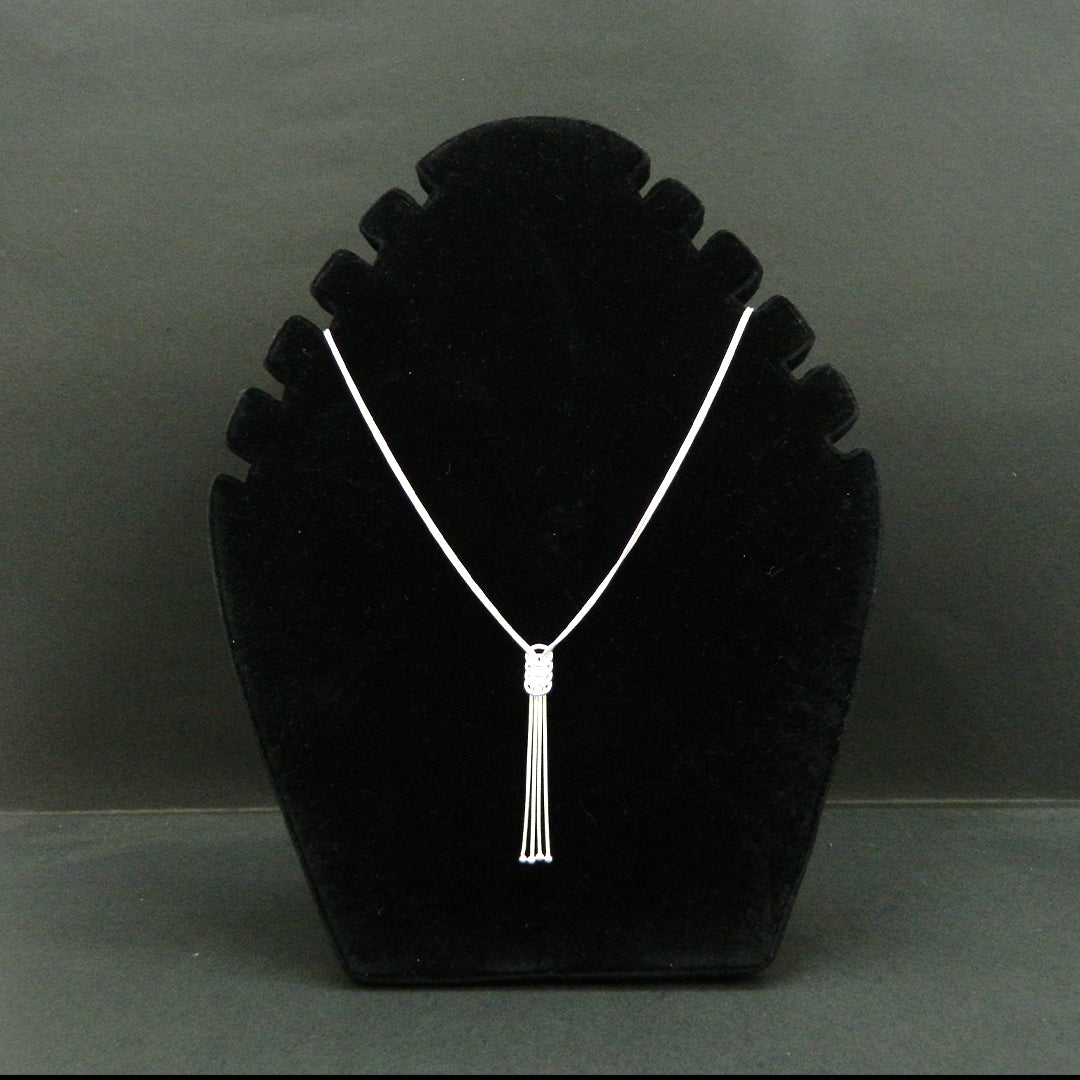 Single Knot Tassel Chain Necklace